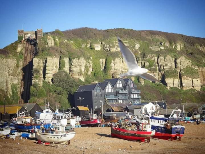 Woodpeckers Cottage B&B Pett Экстерьер фото